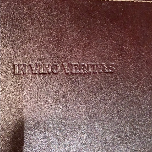 Leather bound wine journal - Picture 3 of 11